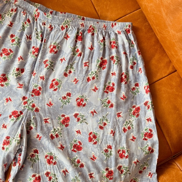 Vintage Summer Shorts - floral blue/red - size 42 - made in Canada - Picture 4 of 4